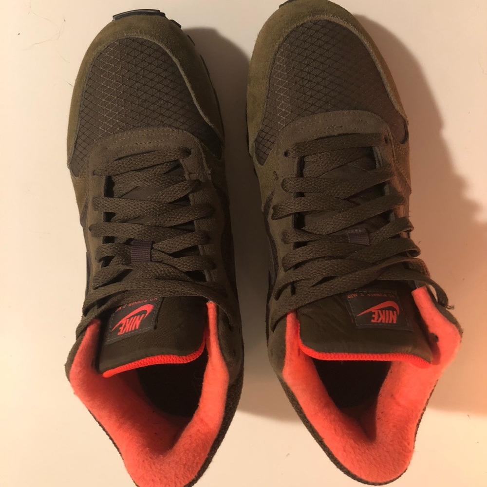 Nike Olive Green Shoes